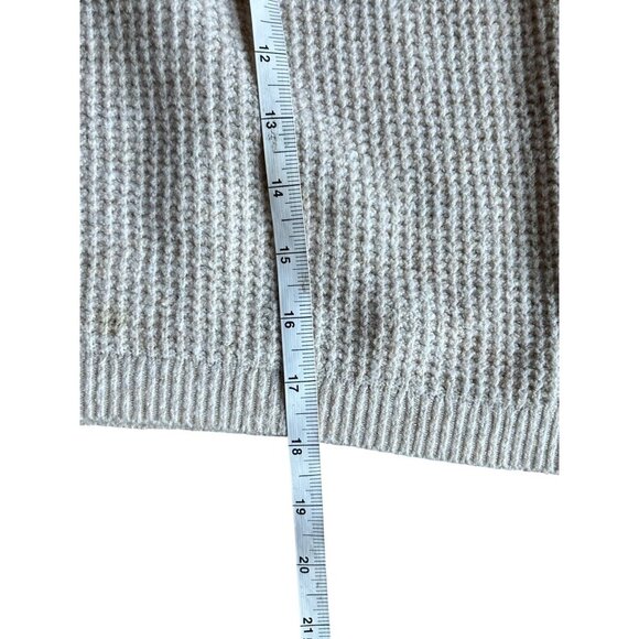 Old Navy Women's Cream Crop Tank Top - Picture 5 of 6